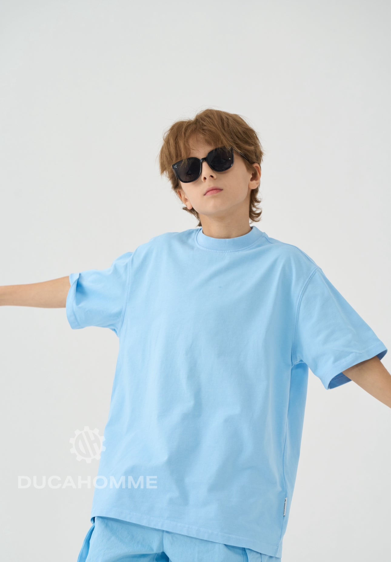 T-Shirt bambino Celeste