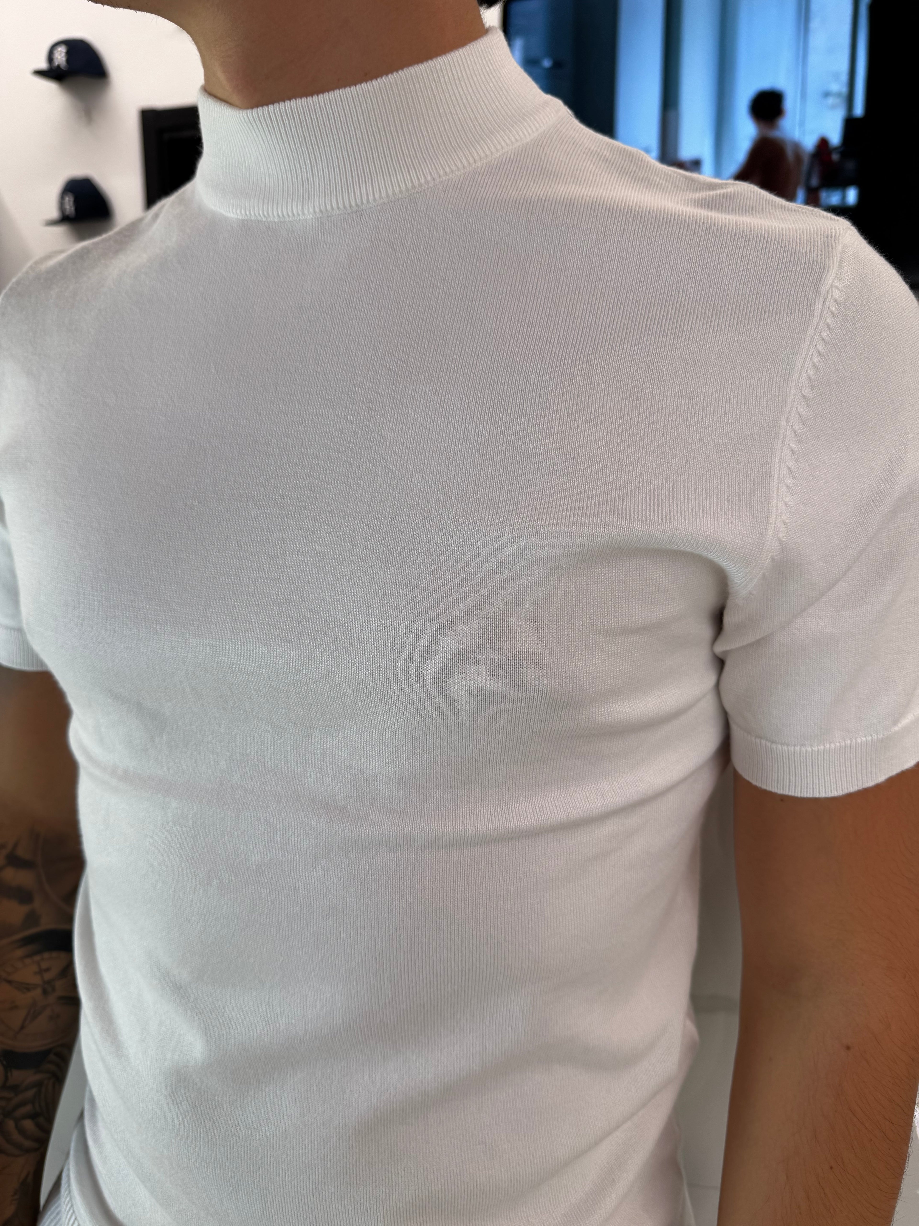 T shirt in filo bianco