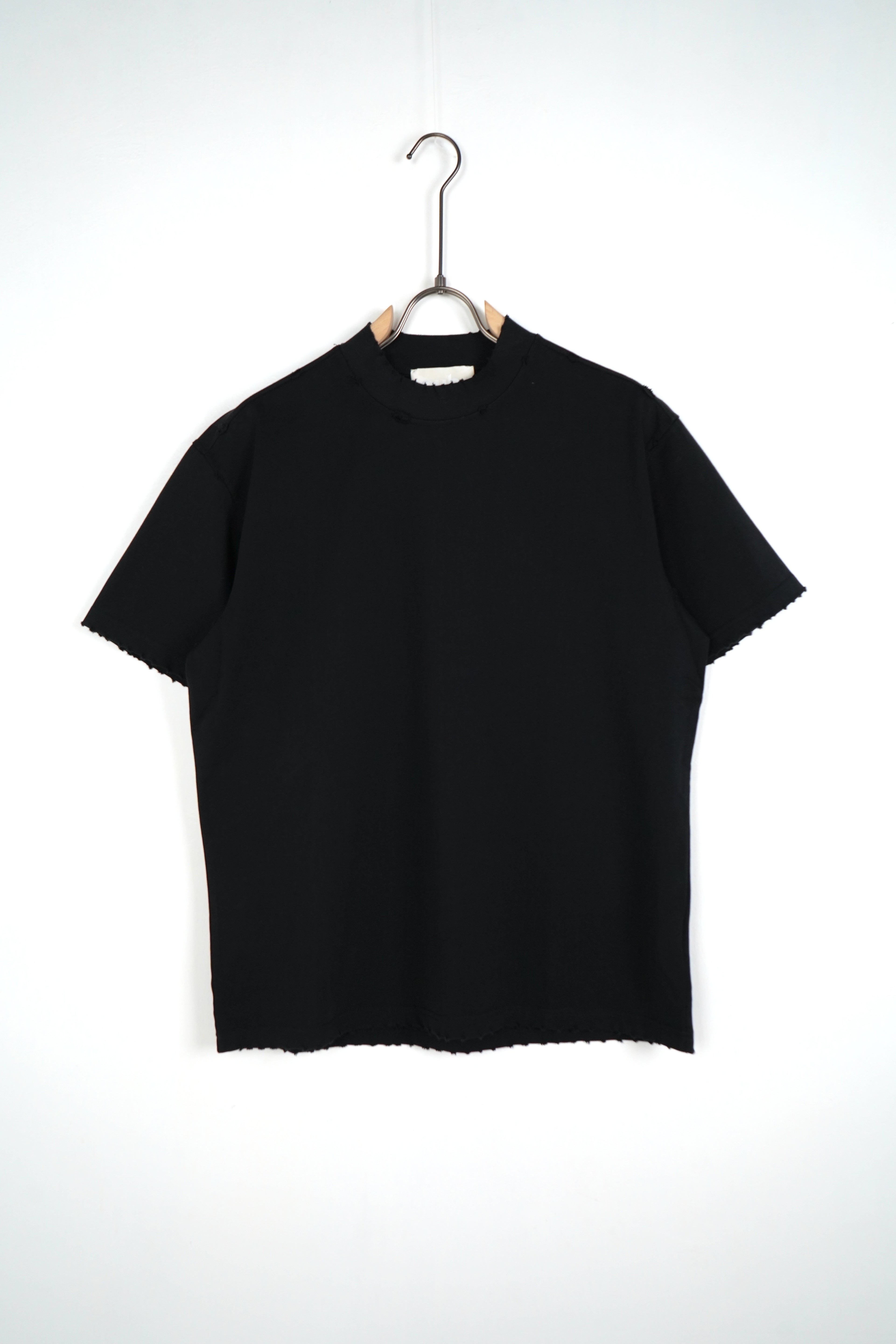 T-Shirt Over Bale Nero