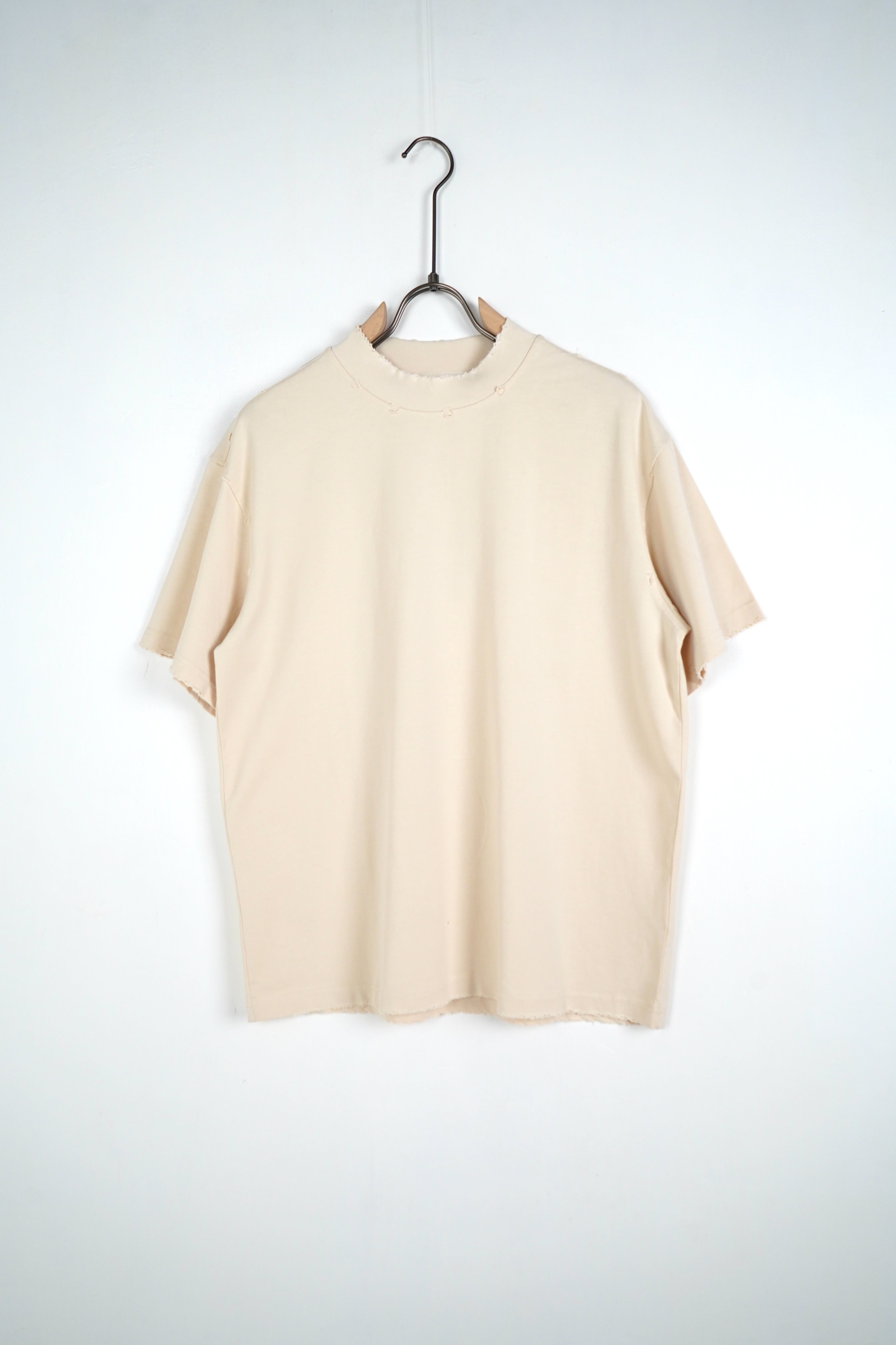T-Shirt Over Bale Panna