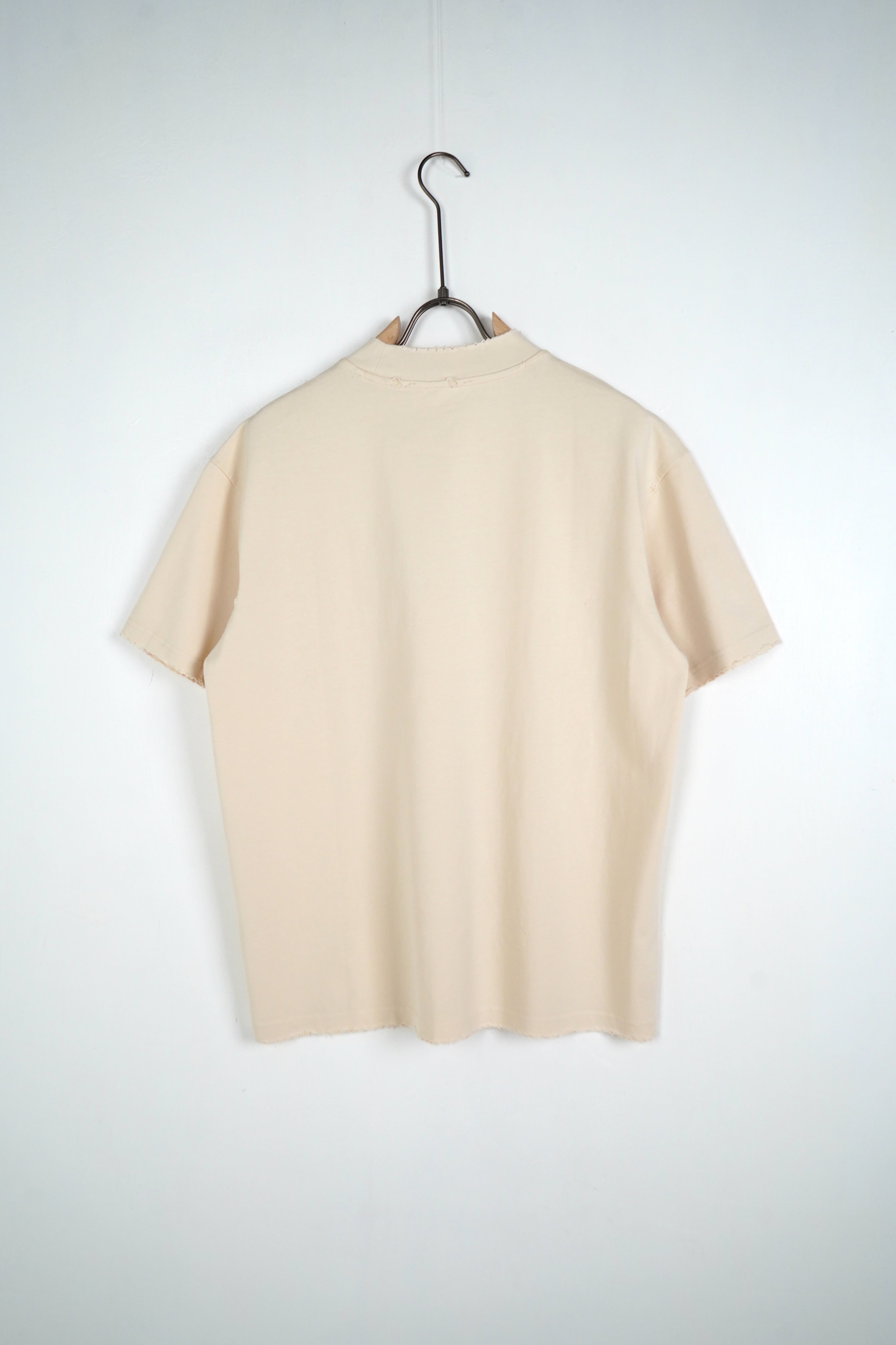 T-Shirt Over Bale Panna