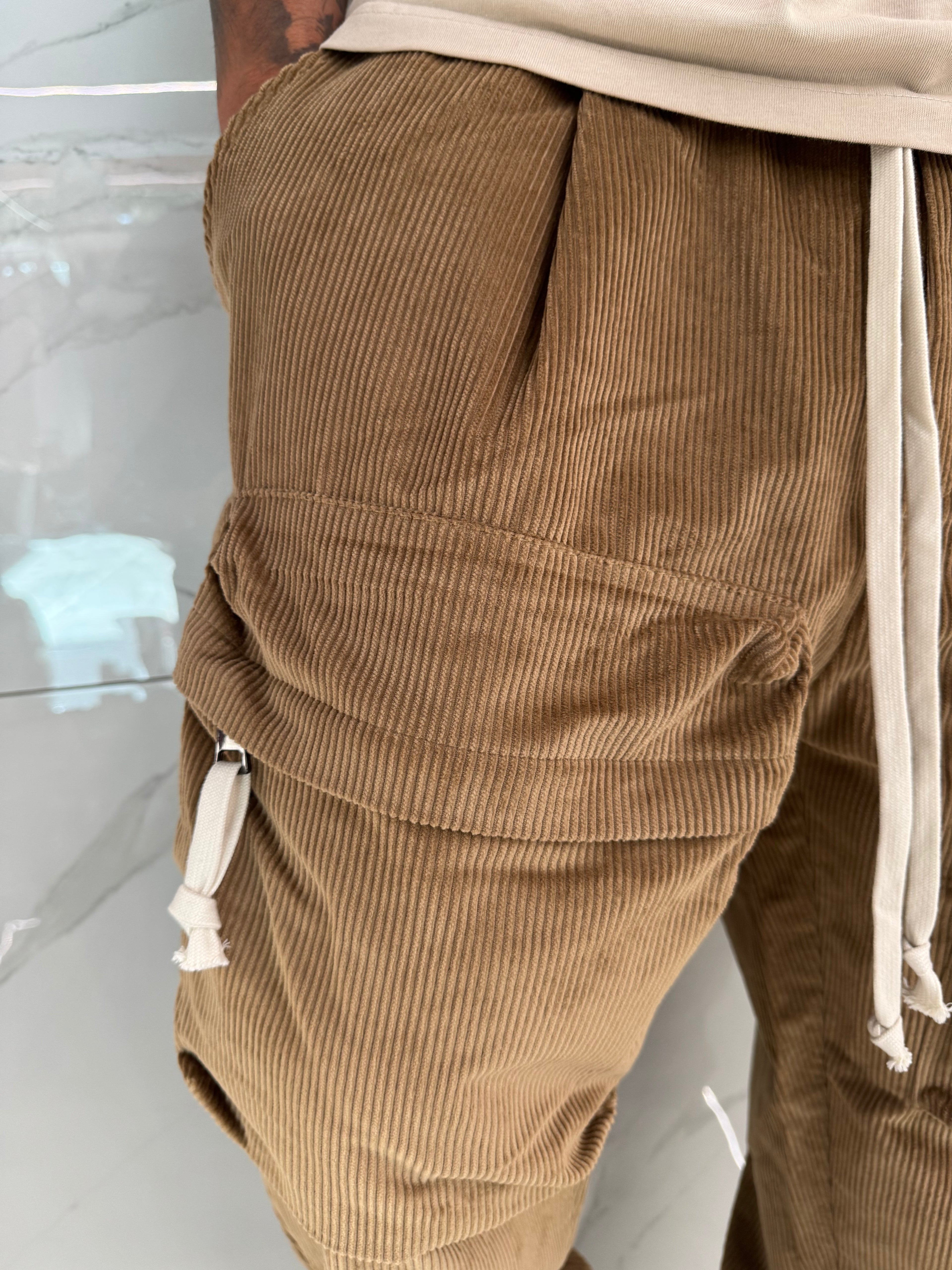 Pantalaccio a costine cargo baggy cammello