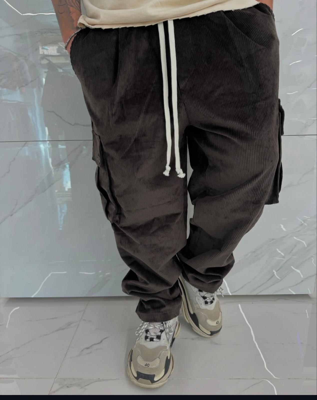Pantaloni Cargo a Costine Marrone
