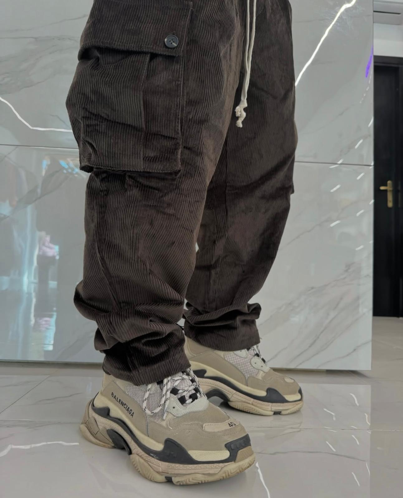 Pantaloni Cargo a Costine Marrone